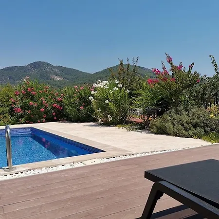 Redpine 5 Villa
